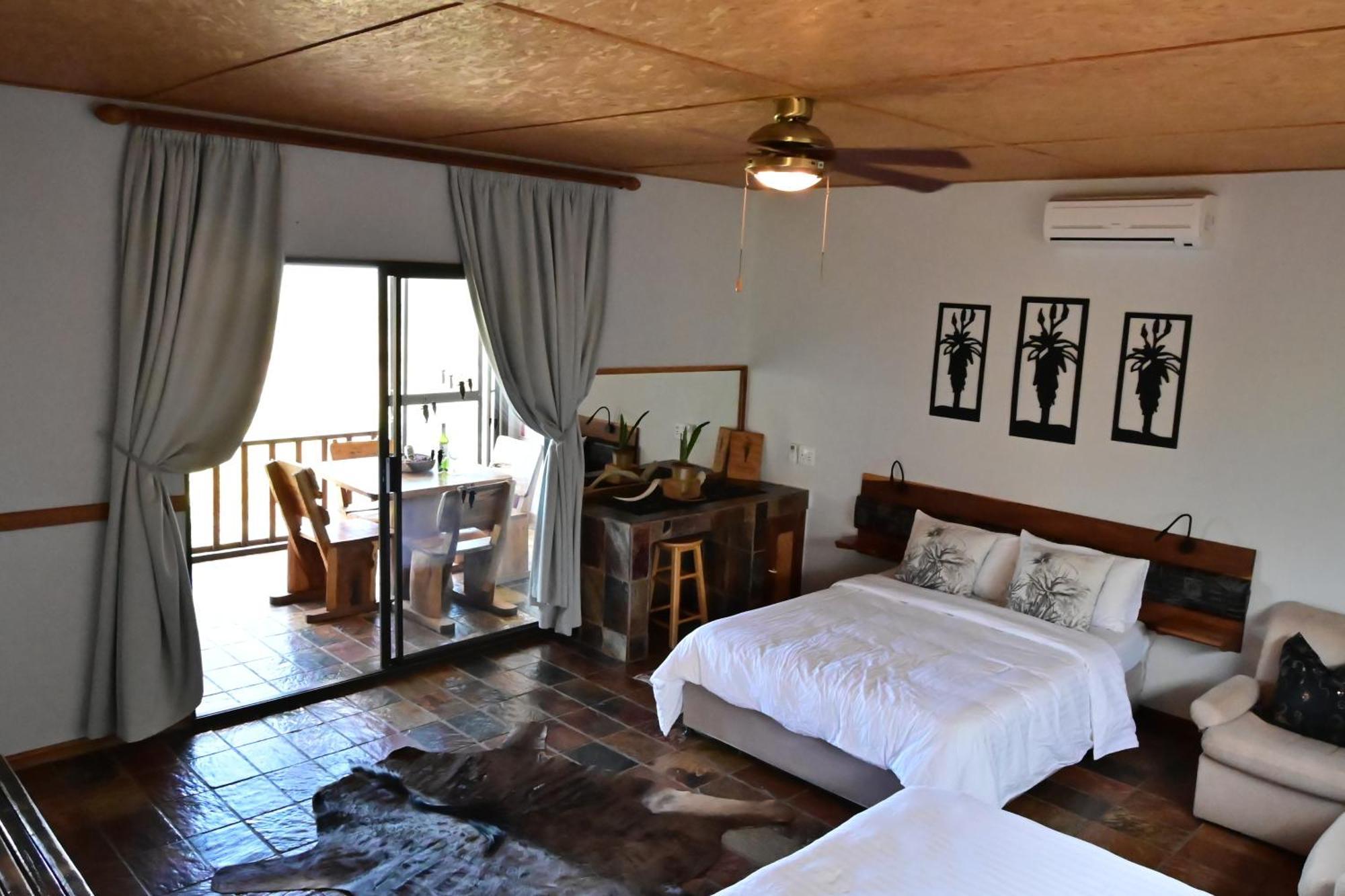 Aloegrove Safari Lodge Otjiwarongo Extérieur photo